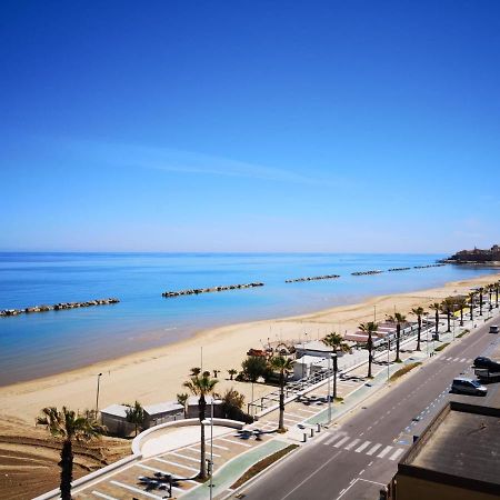 Apartment Sea View Термолі Екстер'єр фото
