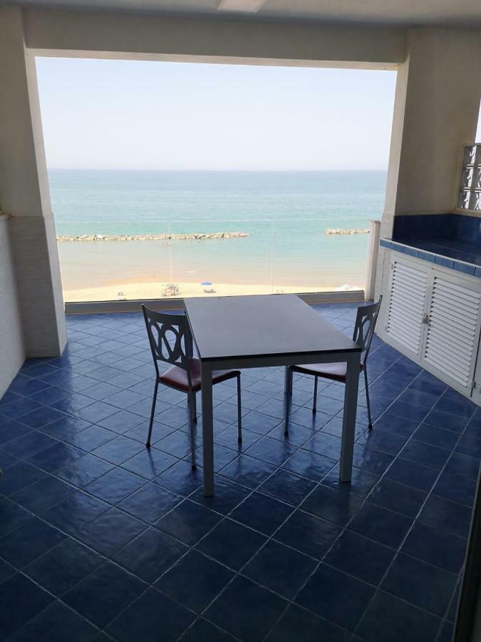 Apartment Sea View Термолі Екстер'єр фото